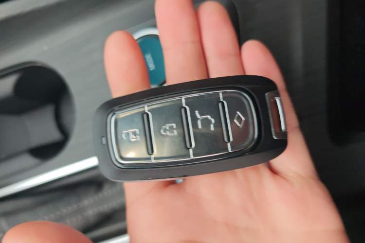 Used Buick Velite 6 2023 430km Range Commuter Version
