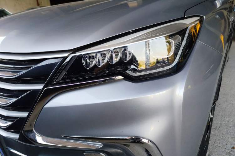 Used Changan CS85 COUPE 2019 1.5T DCT Dynamic Version China VI Standard
