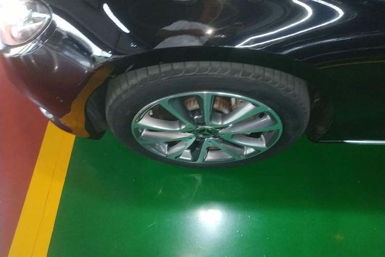 Used Mercedes-Benz E-Class 2018 E 300 L Luxury Model
