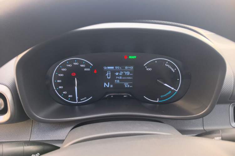 Used Wuling Hongguang New Energy 2024 All-Electric Model 300KM Practical Version