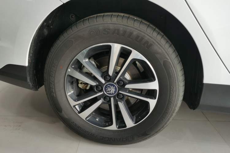 Used BYD Qin PLUS 2025 DM-i Smart Drive 55KM Beyond Model
