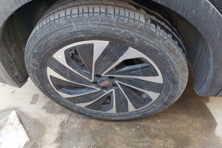 Used Hongqi HS7 PHEV 2024 2.0T PHEV Four-Wheel Drive Flagship Edition 6 Seats