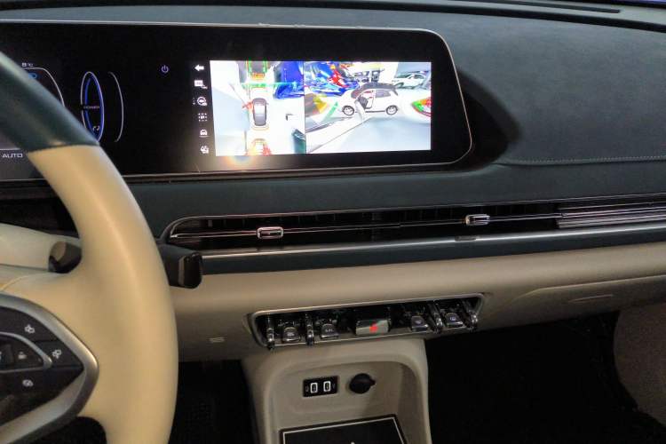 Used ORA Good Cat 2021 400km Standard Range Athena Edition Lithium Iron Phosphate