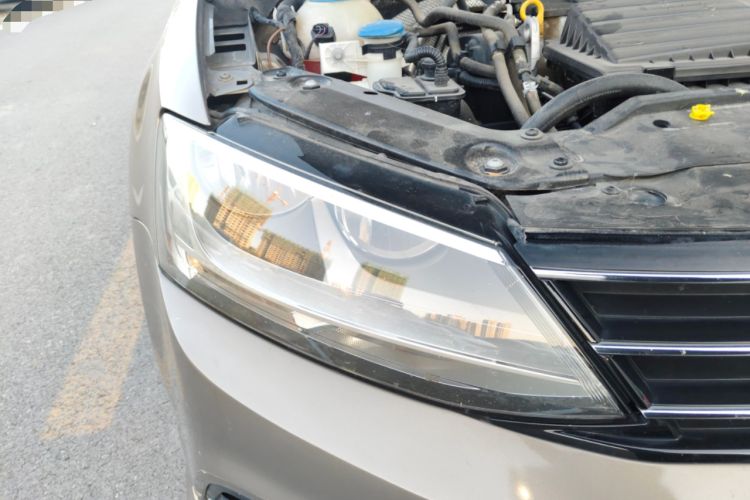 Used Volkswagen Sagitar 2017 230TSI Automatic Comfort Version
