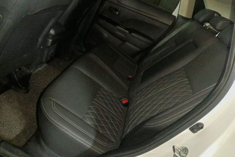 Used Mitsubishi ASX 2020 2.0L CVT Smart Edition
