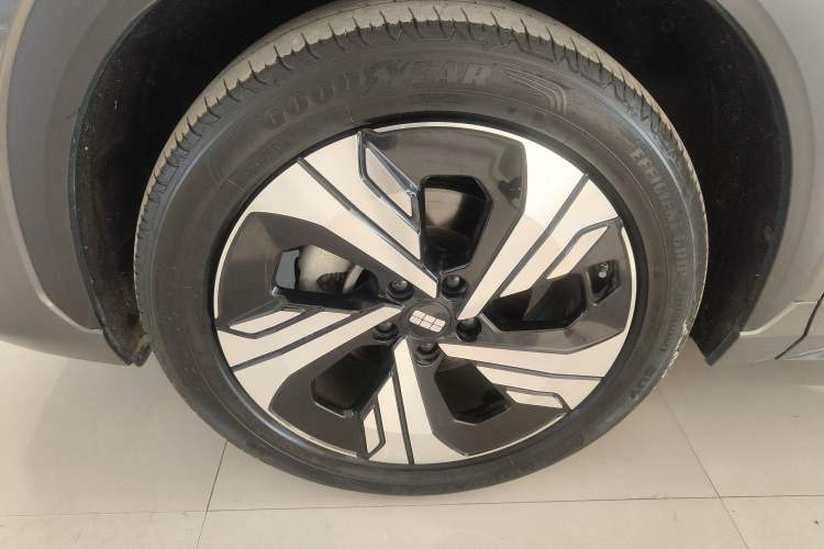 Used  E5 2024 530km Starship Edition
