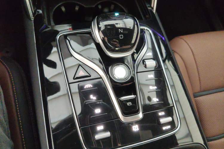 Used BYD Tang New Energy 2021 EV Long-Range Luxury Model