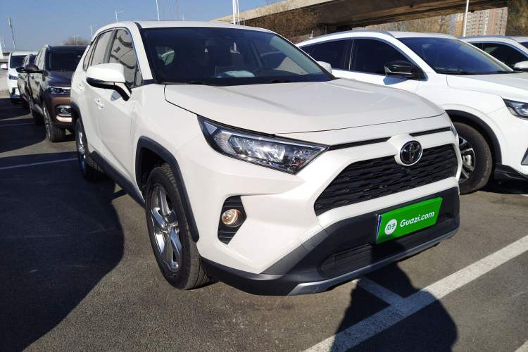 Used Toyota RAV4 2020 2.0L CVT Two-Wheel Drive Fashion Edition

