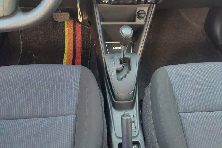 Used Toyota YARiS L 2016 Revised 1.5E CVT Charming Edition