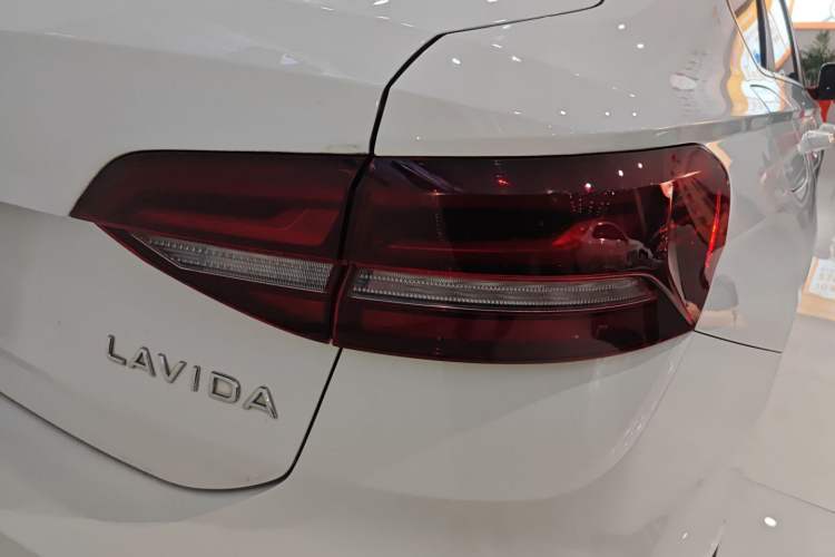 Used Volkswagen Lavida 2023 1.5L Automatic De Yi Edition