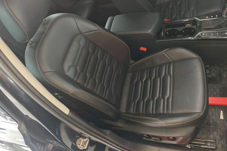 Used Volkswagen Passat 2020 330TSI Elite Edition China VI
