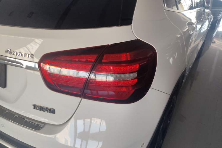 Used Mercedes-Benz GLA 2017 GLA 220 4MATIC Fashion Model