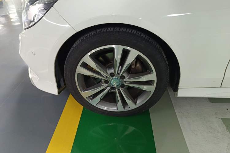 Used Mercedes-Benz E-Class 2015 Revised E 260 L Sporty and Stylish Edition