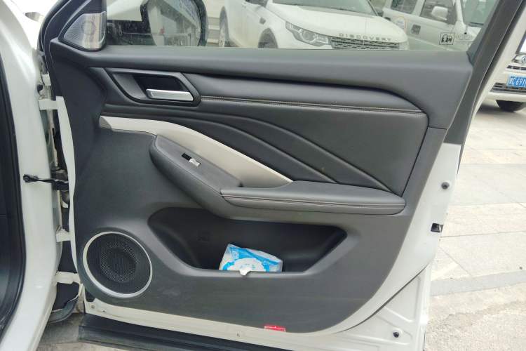 Used Wey VV6 2021 2.0T Two-Wheel Drive Smart Protection+
