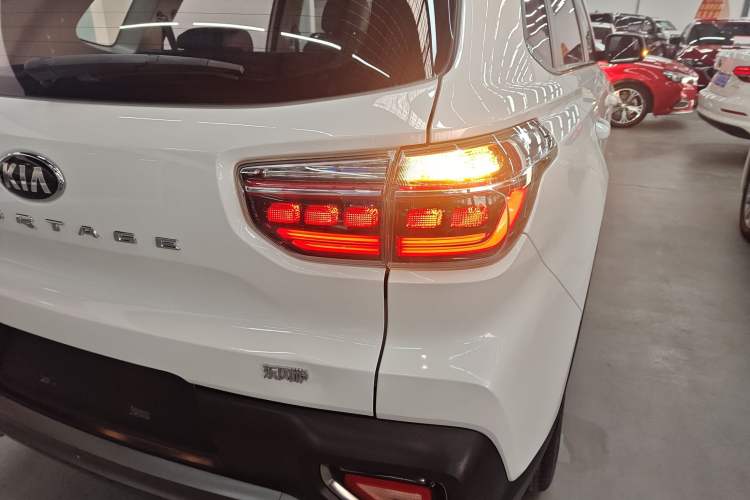 Used Kia Sportage R 2018 2.0L Automatic Smart Luxury Version China V Standard