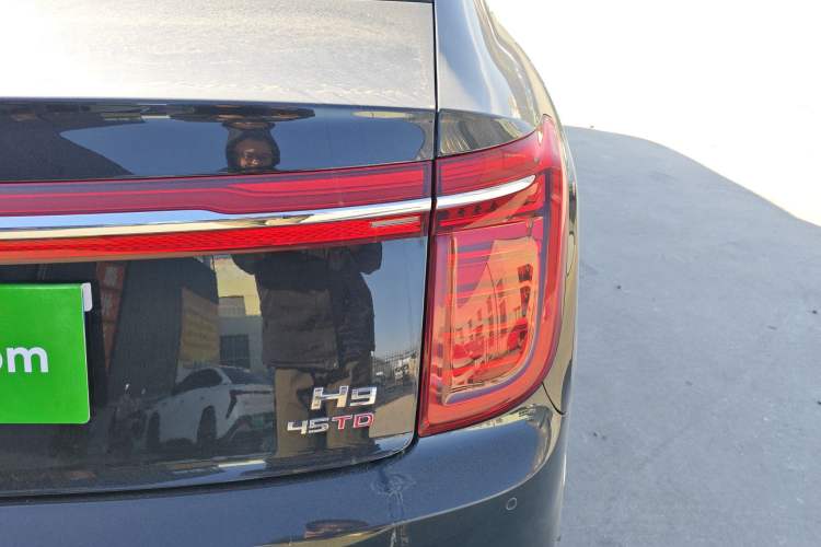 Used Hongqi H9 2023 2.0T Smart Connect Flagship Edition
