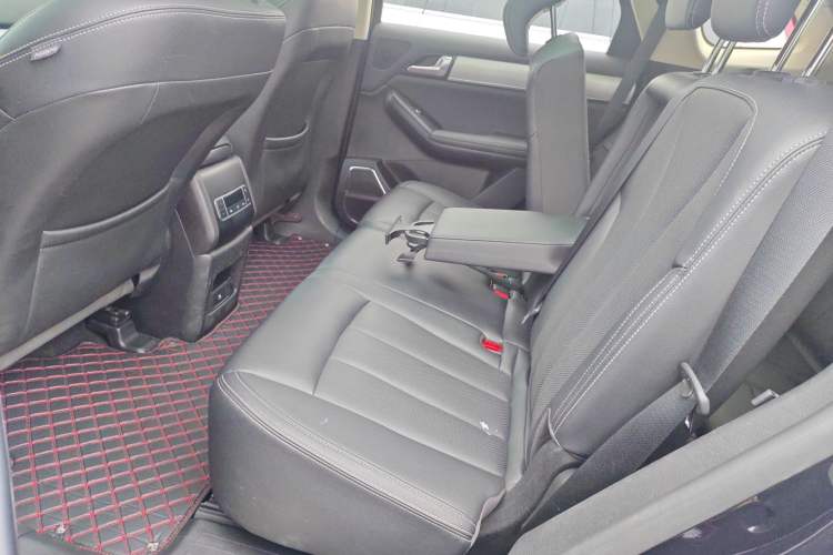 Used BYD Tang 2018 2.0T Automatic Smart Connect Prestige 7-Seater China V Standard