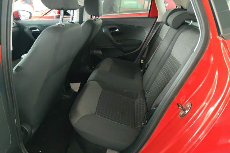 Used Volkswagen Polo 2016 1.6L Automatic Comfort Model