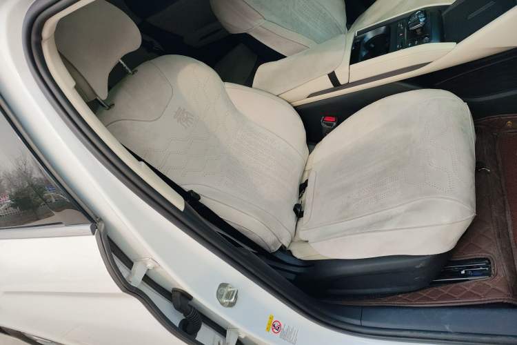 Used BYD Qin L 2025 DM-i Smart Drive 80KM Leading Model