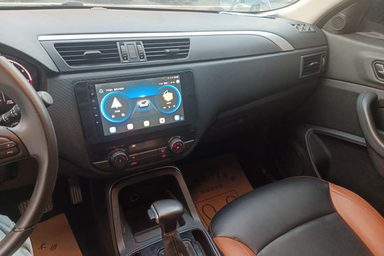 Used Qoros 5 2018 1.6T Automatic Leading Model
