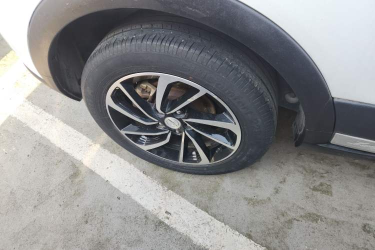 Used Zotye T300 2017 1.5T CVT Premium Edition
