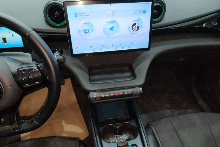 Used BYD Dolphin 2024 Honor Edition 420km Fashion Version
