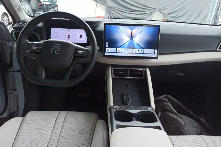 Used BYD Yuan UP 2025 Intelligent Driving Version 401 KM Dynamic Edition
