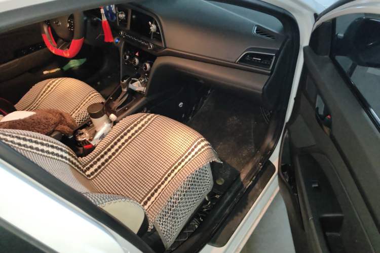 Used Hyundai Elantra 2019 1.4T Dual-Clutch Xuan Dong · Dynamic Model
