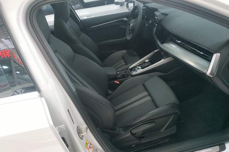 Used Audi A3 2024 Sportback 35 TFSI Fashionable Sports Model
