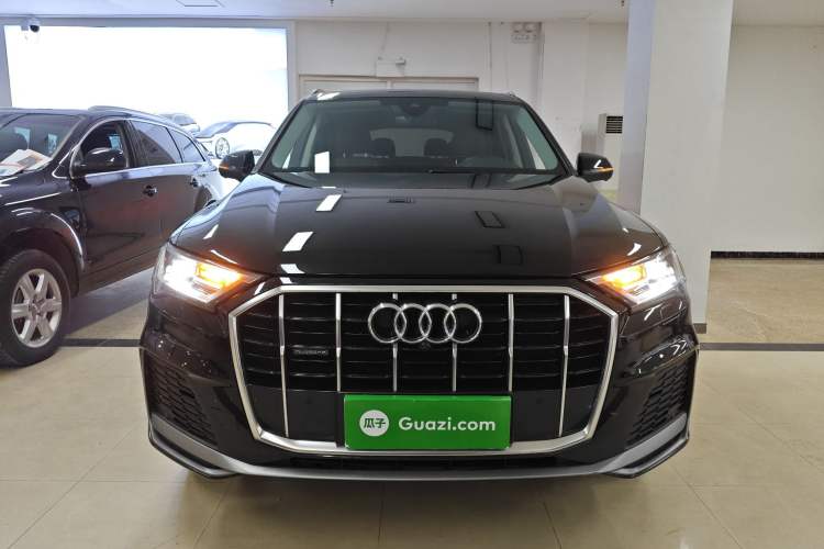 Used Audi Q7 2023 45 TFSI quattro S line Sport model