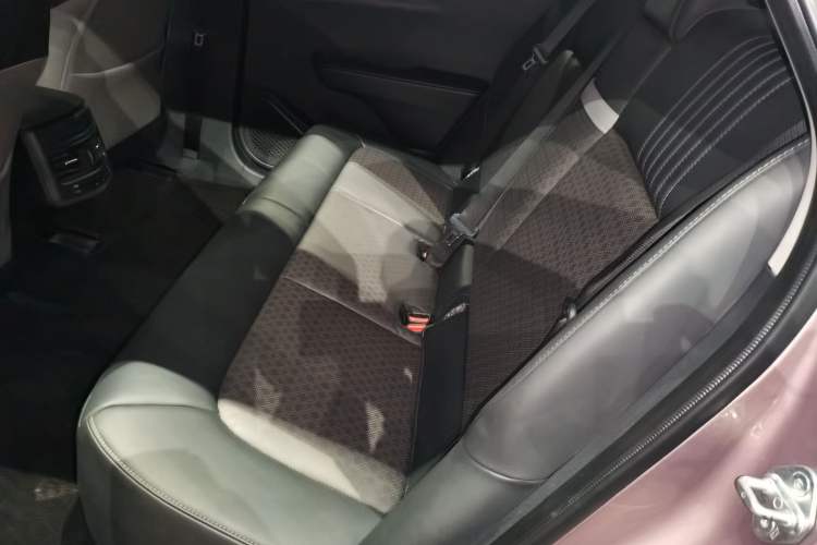 Used Toyota bZ3 2023 616 km Long-Range Premium
