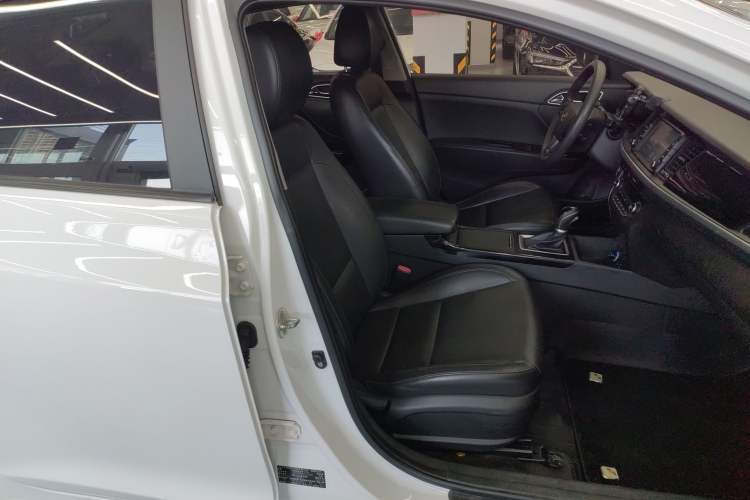 Used Hyundai Mistra 2017 1.8L Automatic Smart GLS China V Standard
