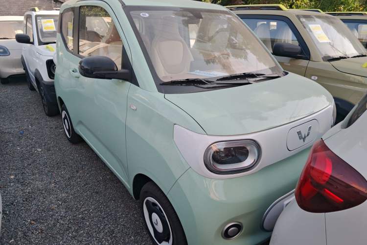 Used Wuling Hongguang MINIEV 2024 3rd Generation 215km Youth Edition