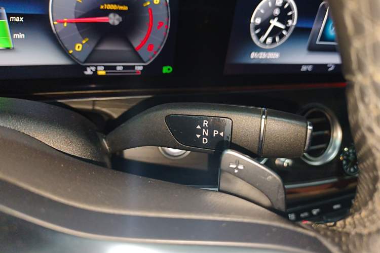 Used Mercedes-Benz E-Class 2020 Restyled E 300 L Sporty and Stylish Edition
