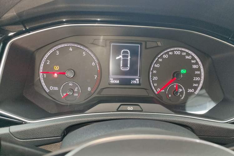 Used Volkswagen T-ROC 2018 280TSI DSG Two-Wheel-Drive Comfort Version China V Standard
