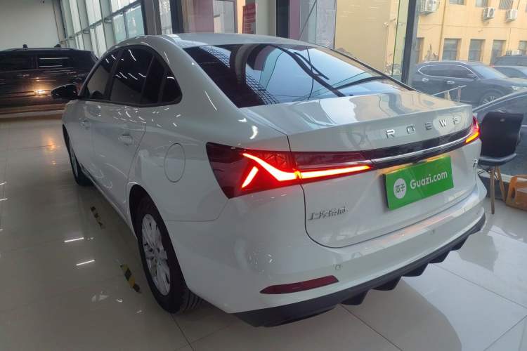 Used Roewe i5 2023 1.5L Manual Comfort Edition
