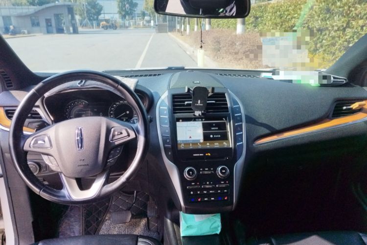 Used Lincoln MKC 2017 2.0T Two-Wheel-Drive Luxury Edition
