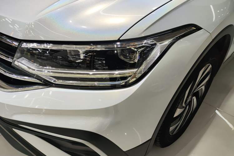 Used Volkswagen Tiguan L 2023 330TSI Automatic Two-Wheel Drive Smart Edition