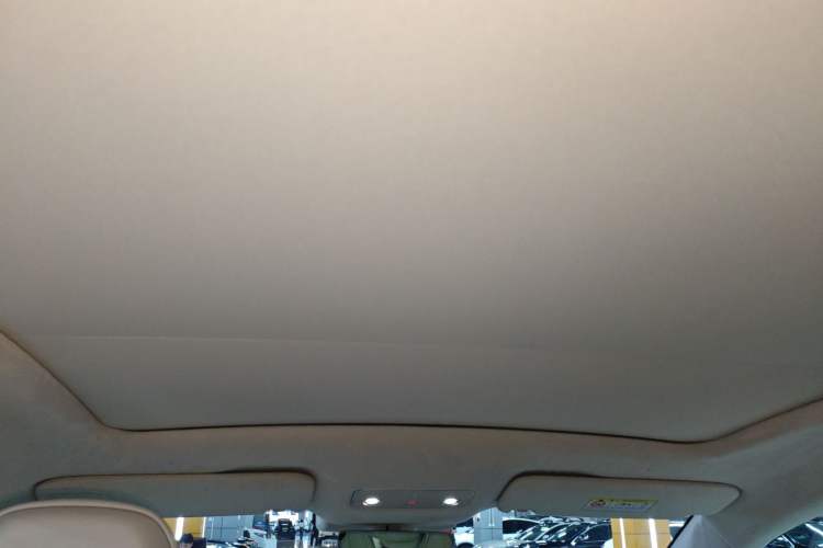 Used Hima Luxeed R7 2024 All-Electric 802 km Max
