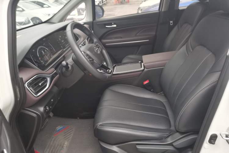 Used GAC Trumpchi M6 2023 PRO 270T DCT Elite Edition
