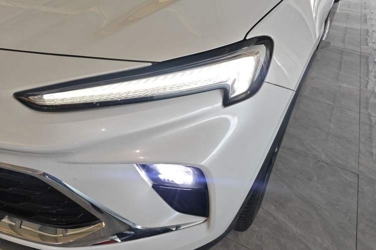 Used Buick Encore PLUS 2023 Smart Fun Edition
