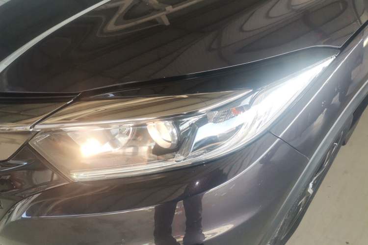 Used Honda Vezel 2020 1.5L CVT Pioneer Edition
