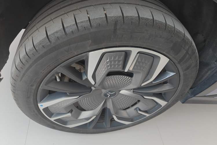 Used Hongqi Tiangong 08 2025 680 All-Wheel Drive Smart Selection Edition