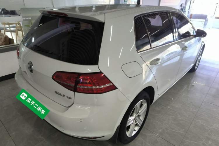 Used Volkswagen Golf 2016 230TSI Automatic Comfort Version
