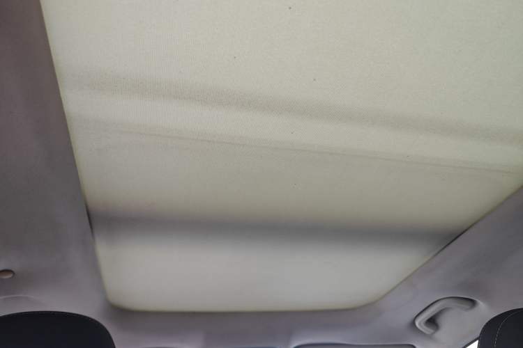 Used Geely Auto Emgrand X7 Sport 2018 1.8TD Automatic Two-Wheel Drive Smart Connect 4G Internet Edition