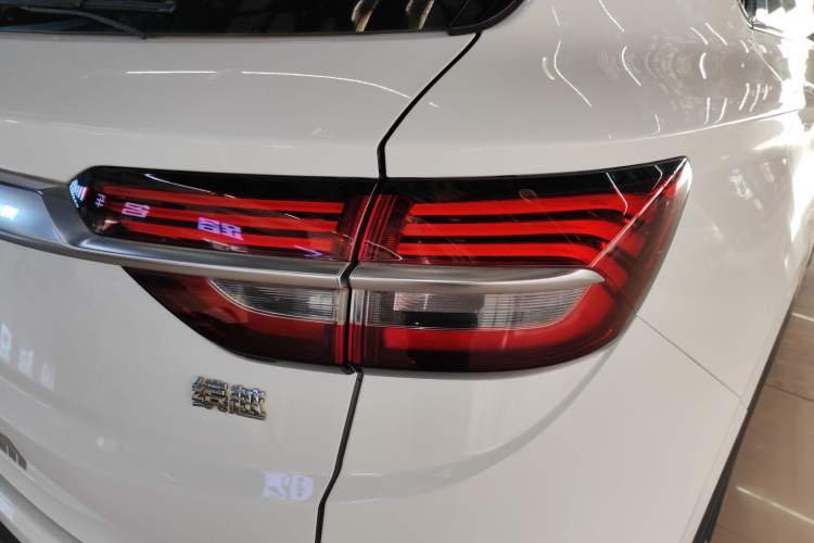 Used Geely Auto Coolray 2019 260T DCT Explorer China V Standard
