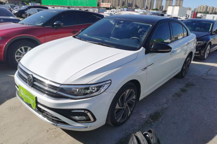 Used Volkswagen Bora 2023 300TSI DSG Prestige Edition
