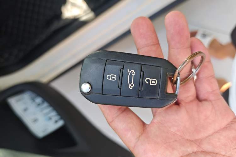 Used Citroen C3-XR 2017 230THP Automatic Pioneer Model
