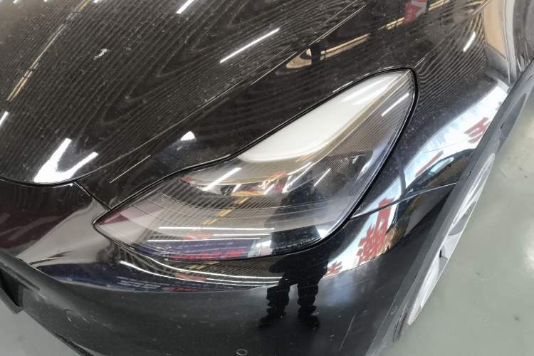 Used Tesla Model Y 2021 Long-Range All-Wheel-Drive Version 3D7
