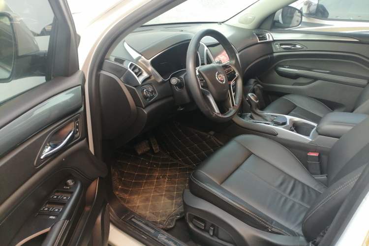 Used Cadillac SRX 2015 3.0L Comfort Version
